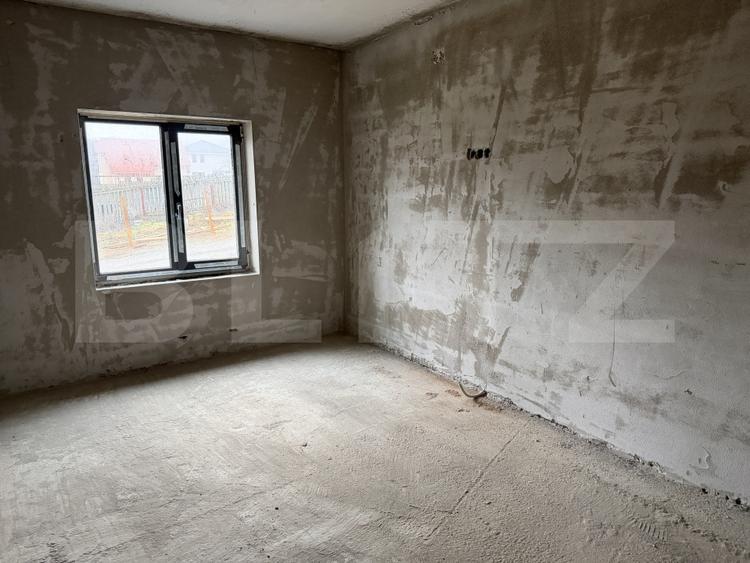 Apartament cu 4 camere decomandat în Exterior Sud