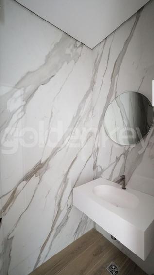 Apartament cu 4 camere decomandat în Floreasca