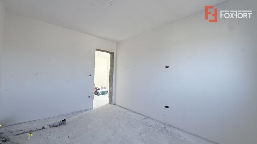Duplex cu 4 camere cu Canalizare în Moșnița Veche