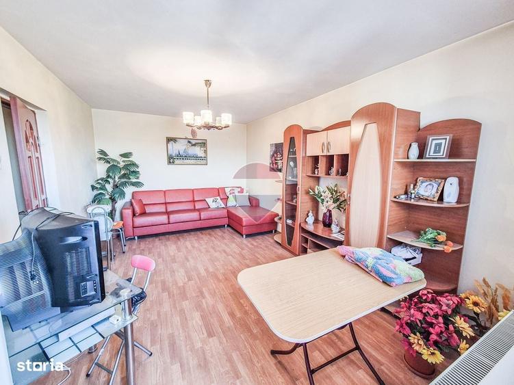 Apartament cu 2 camere decomandat în Titulescu