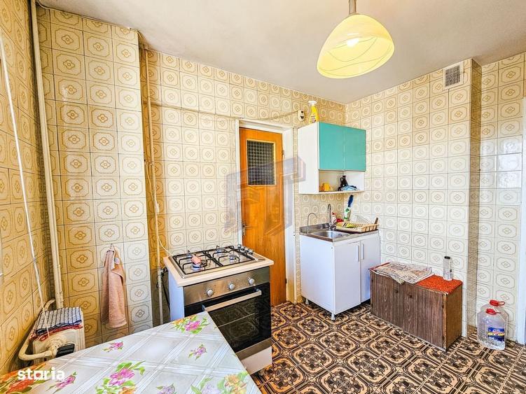 Apartament cu 4 camere în Vatra Luminoasă