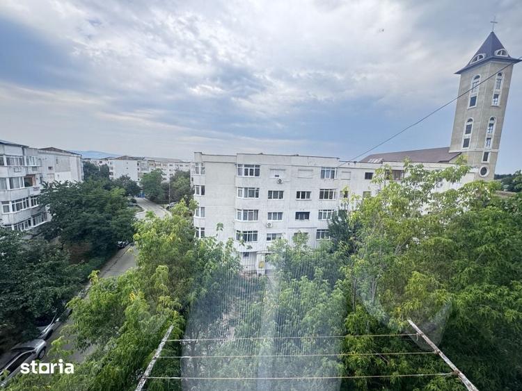 Apartament cu 2 camere decomandat în Mioriței
