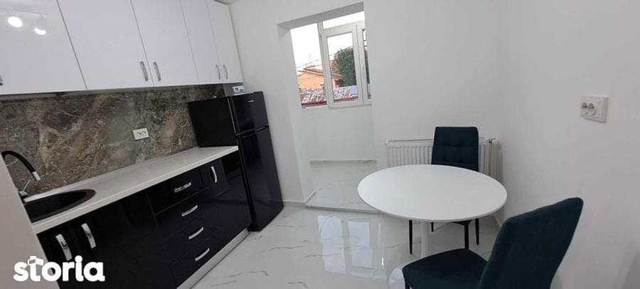 Inchiriez apartament - zona centrala - 5