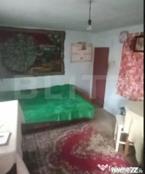 Casă cu 2 camere cu Teren 2315 Mp în Central