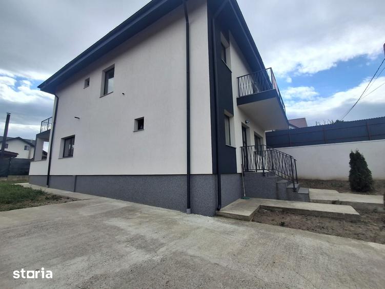 Casă cu 5 camere cu Teren 477 Mp în Bârnova