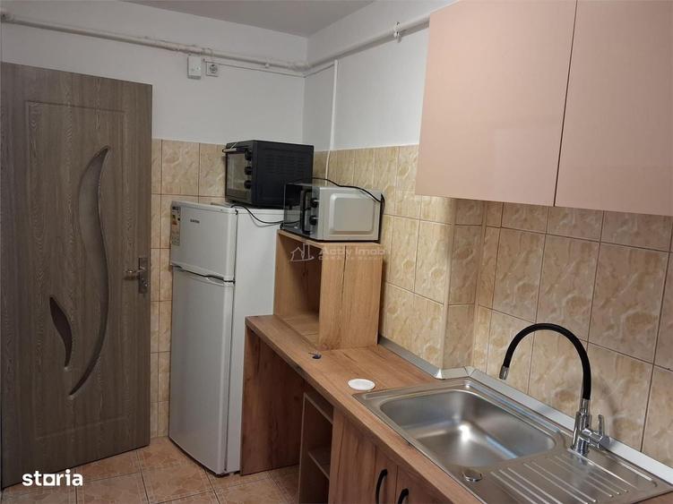Resita, Chirie, 2 Camere parter, UNIVERSITATE - 9