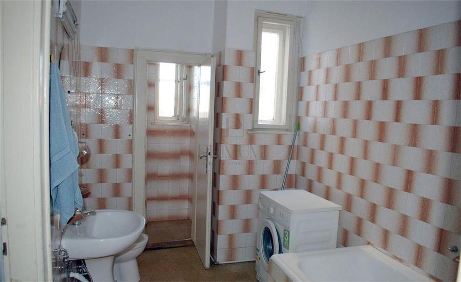 BALCESCU - 4 CAMERE - ETAJ 1 - SPATIOS - 2 BAI - DEBARA - TERASA - ISTORIC - - 6