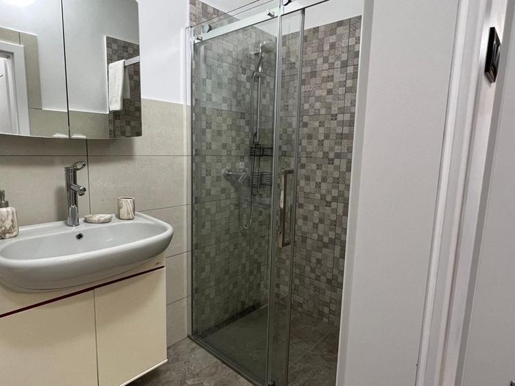 Garsonieră decomandată în Arcu