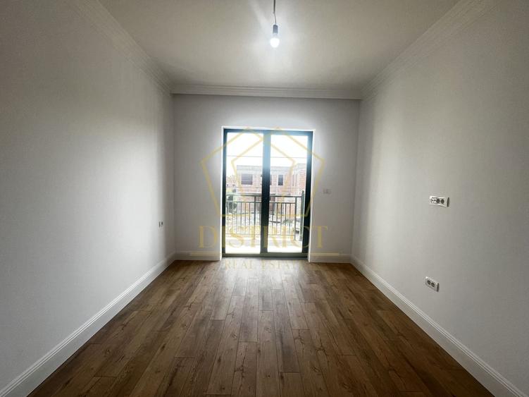 Apartament cu 2 camere decomandat în Giroc