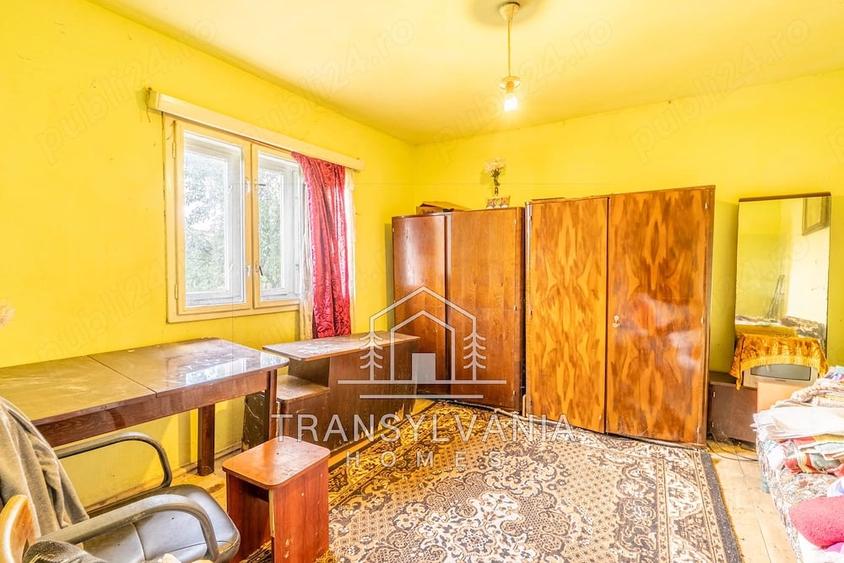 Casă cu Teren 2560 Mp în Sâmboleni