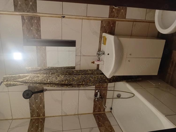 Garsonieră semidecomandată în Micro 9