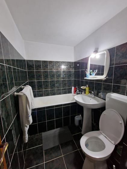 Apartament cu 3 camere decomandat în Rogerius