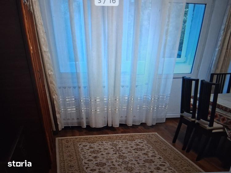 Garsonieră decomandată în Tei