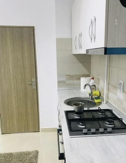 Apartament cu 2 camere semidecomandat în Iancului