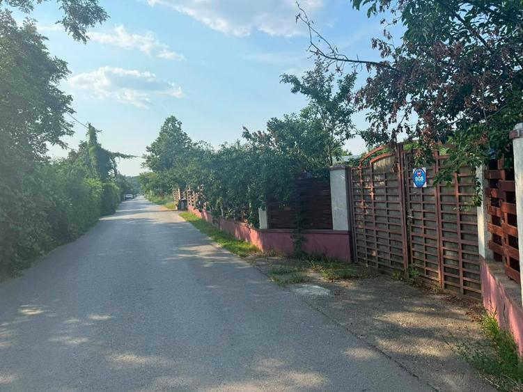 Teren Construcții intravilan de 540 mp, în Săftica