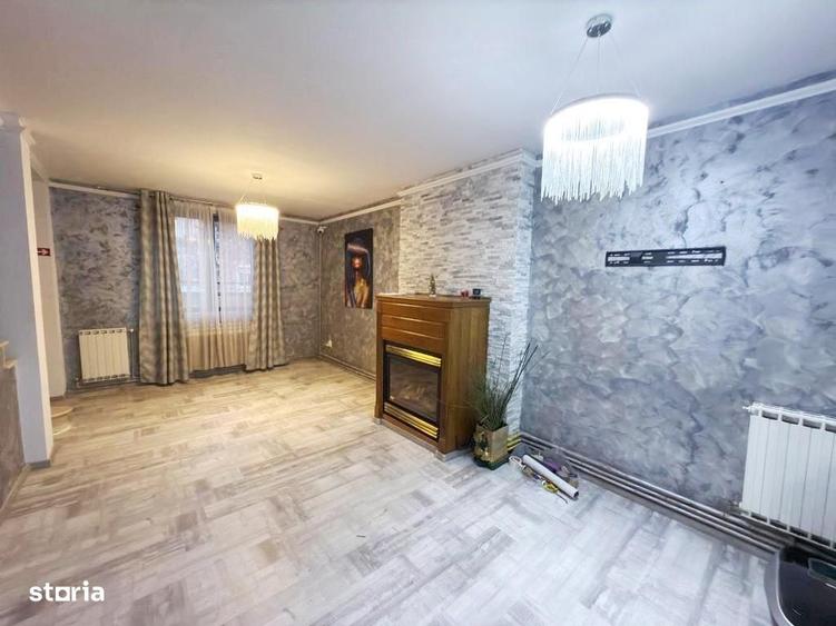 Casă cu 4 camere decomandat cu Teren 150 Mp în Vatra Luminoasă