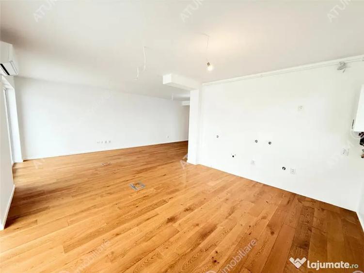 Apartament cu 4 camere decomandat în Vasile Aaron