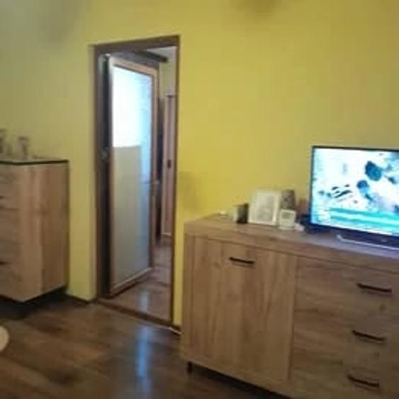 Apartament cu 3 camere semidecomandat în Cumpăna