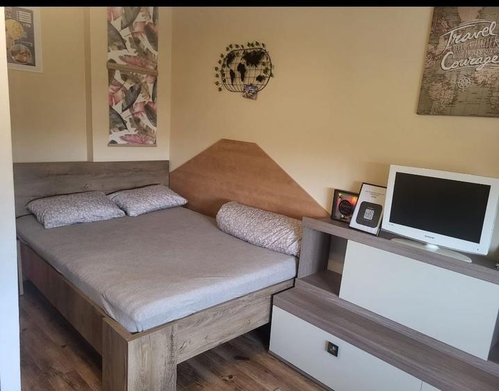 Garsonieră decomandată în Central