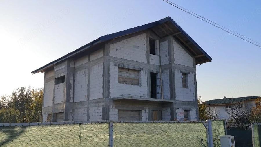Casă cu Teren 400 Mp în Nord