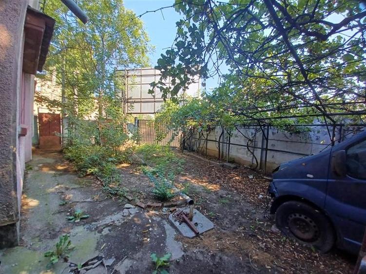 Teren Construcții intravilan de 321 mp, în Rahova