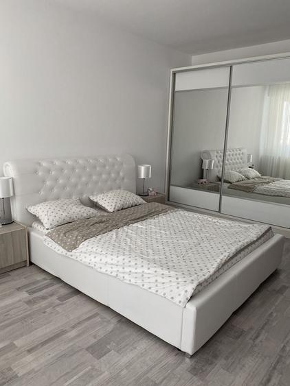 Apartament cu 2 camere în Păcii