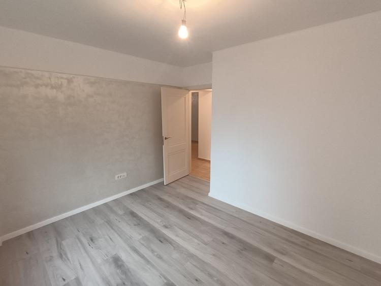 Apartament cu 3 camere decomandat în Popas Păcurari