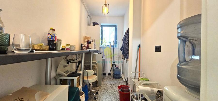 Apartament cu 3 camere decomandat în Aviației