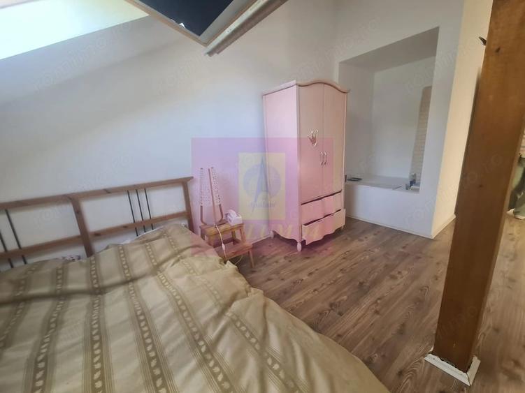 Casă cu 6 camere cu Teren 6600 Mp în Cornu