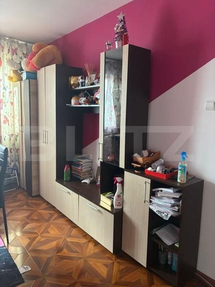 Apartament cu 2 camere semidecomandat, mobilat în Micro 6