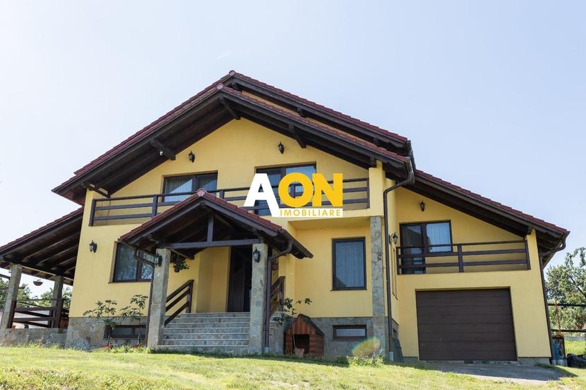 Casă individuală cu 5 camere cu Canalizare în Sud