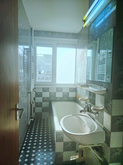 Apartament cu 2 camere semidecomandat în Cantemir