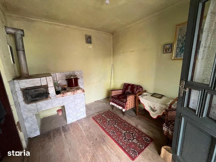 Casă cu 6 camere cu Teren 5900 Mp în Copăcele