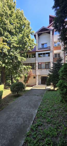 Apartament cu 2 camere decomandat în Târgu Cucu