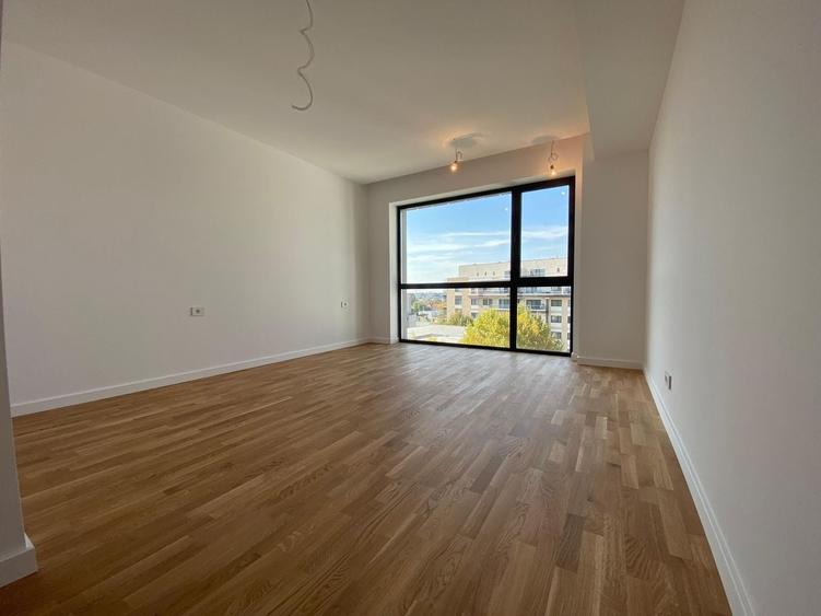 Apartament cu 3 camere decomandat în Pipera
