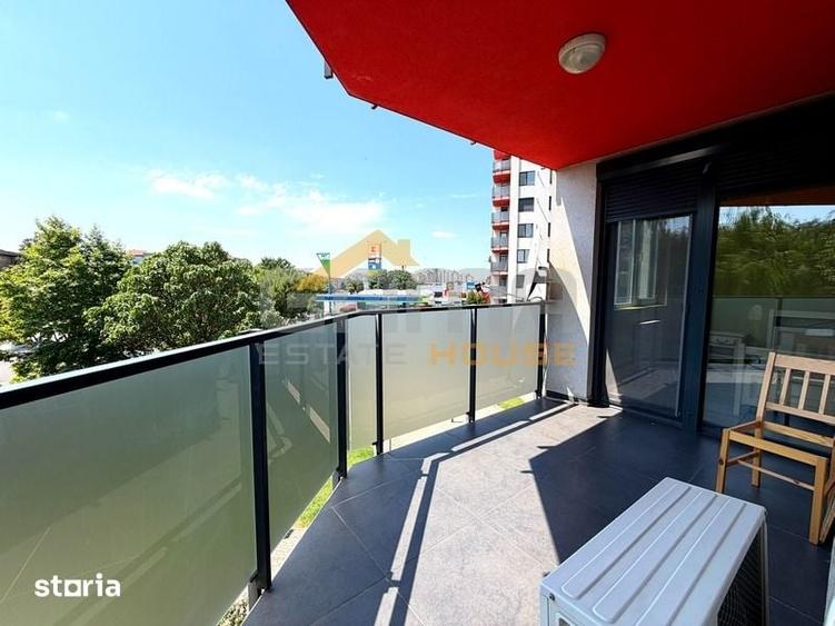Apartament cu 3 camere în Intim