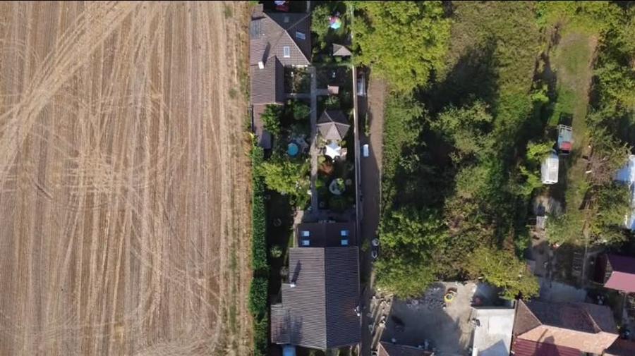 Casă cu 5 camere cu Teren 1229 Mp în Rontău