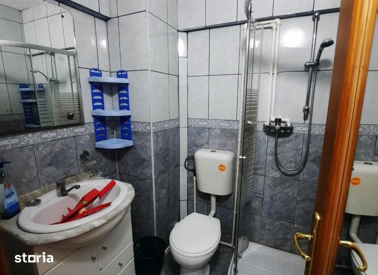 Apartament cu 4 camere în Mărăței