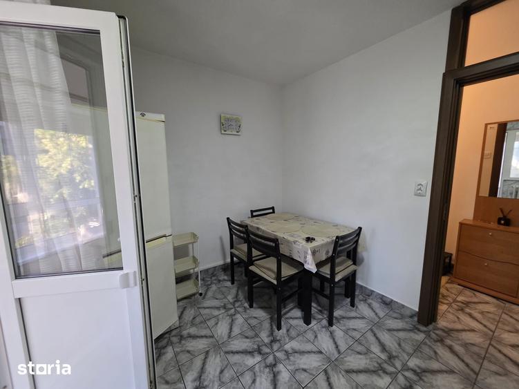 Apartament cu 2 camere decomandat în Gojdu