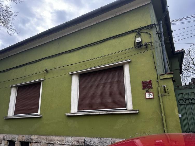 Casă cu 3 camere în Ultracentral