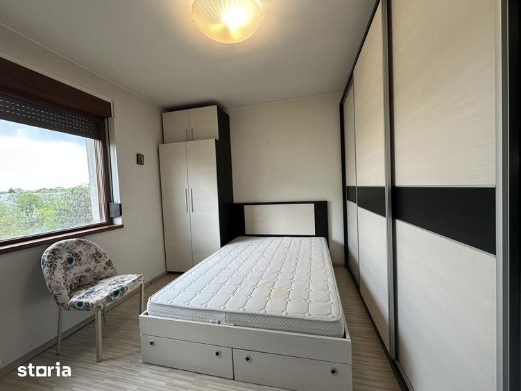 Apartament cu 3 camere semidecomandat în Nord