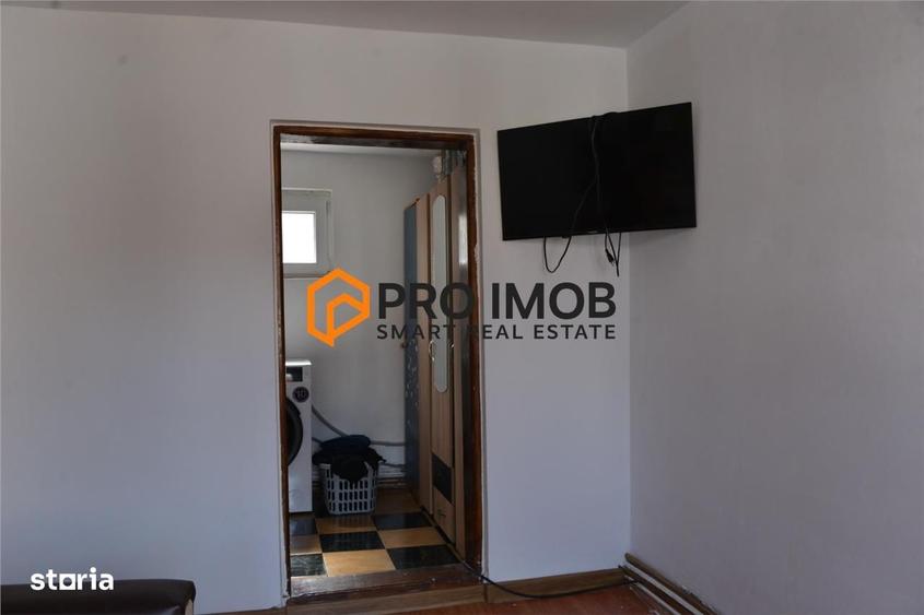 Casă cu 3 camere decomandat cu Canalizare în Mărăcineni
