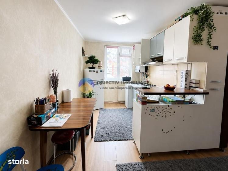 Apartament cu 2 camere decomandat în Mărăței