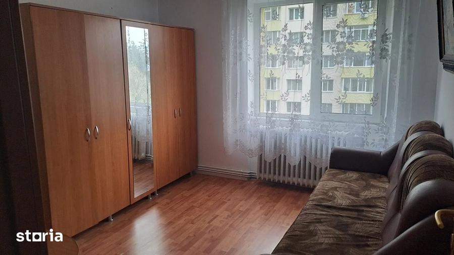 Apartament cu 2 camere semidecomandat în Săsar