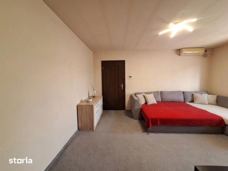 Apartament cu 2 camere, mobilat în Est