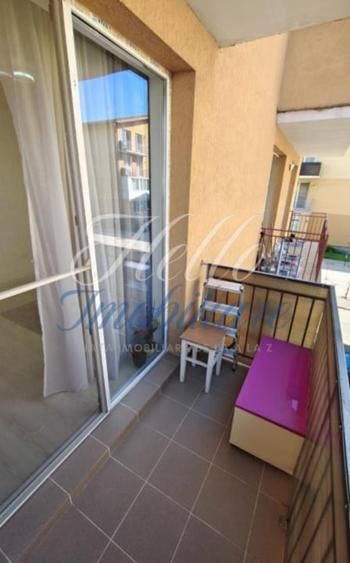Apartament cu 3 camere semidecomandat în Florești