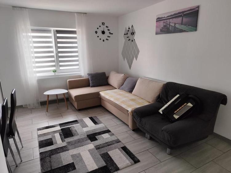 Casă individuală cu 3 camere cu Canalizare în Central