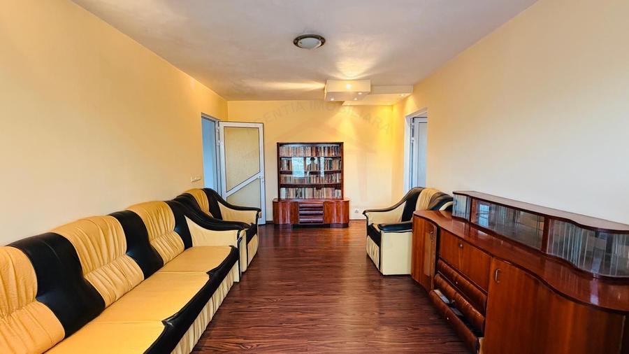Apartament cu 3 camere în Țiglina 3