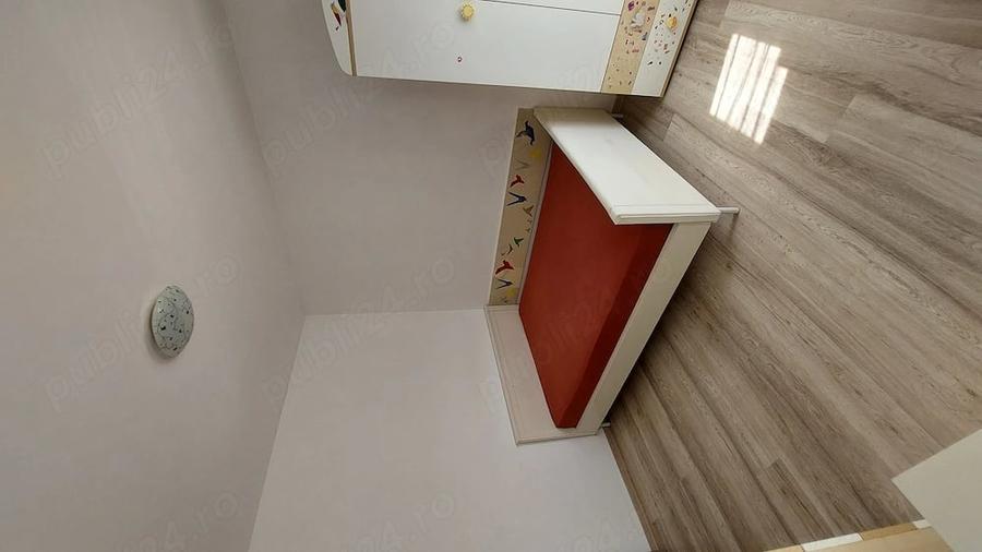 Apartament cu 3 camere decomandat în Giroc