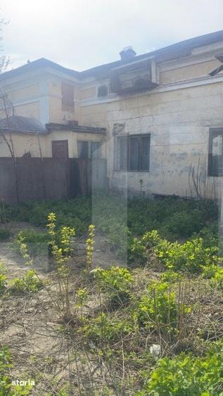 Casă cu 3 camere cu Teren 450 Mp în Central
